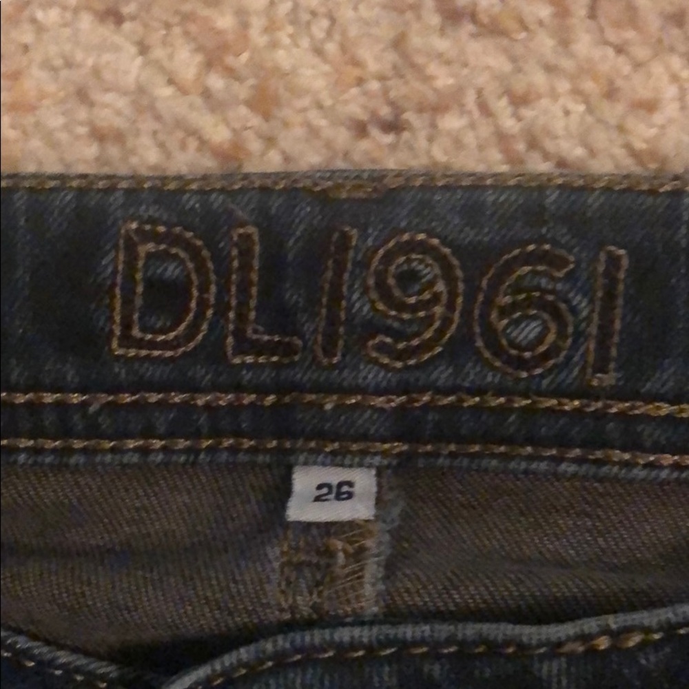 DL1961 Jeans - Picture 3 of 5